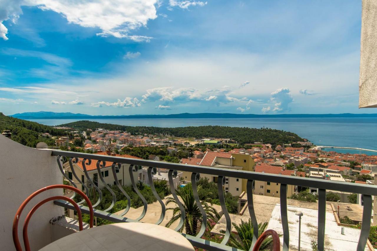 Apartments Ella Макарска Екстериор снимка